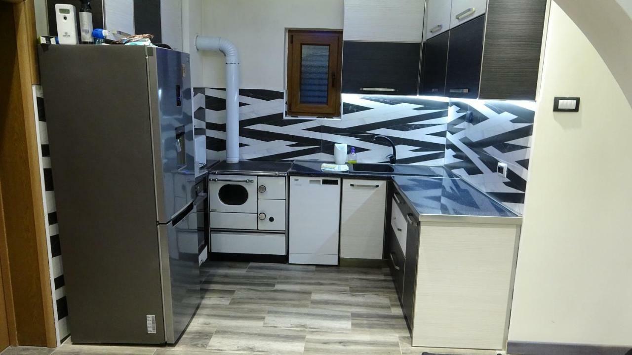 Apartment Kraljica Jelena Virpazar Exteriér fotografie